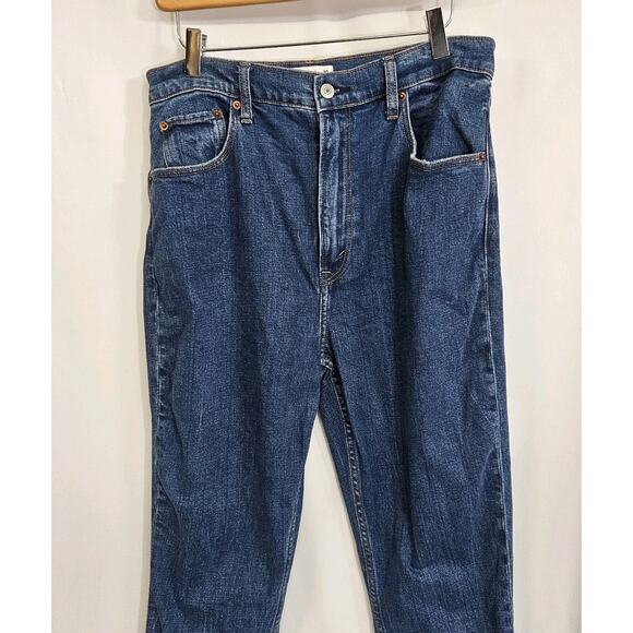 Abercrombie & Fitch Curve Love 90 Slim Straight Ultra High Rise Jeans Size 30/10 - Picture 2 of 8